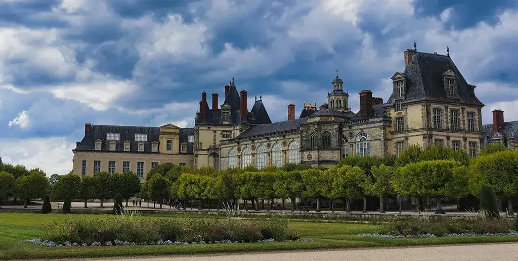 Day Trip from Paris: Discover Fontainebleau Château & Forest