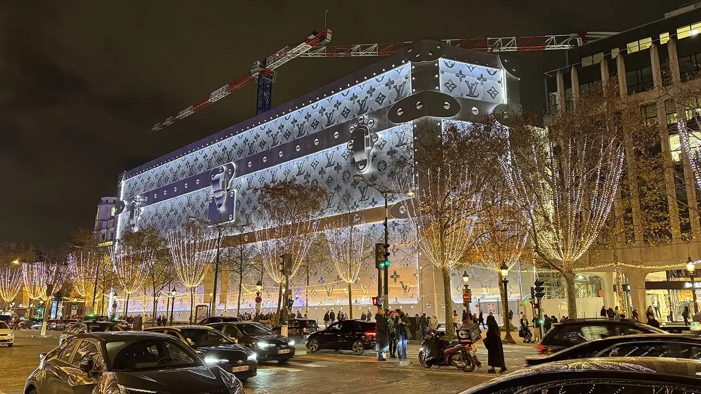 Discover the Best Christmas Lights in Paris 2025