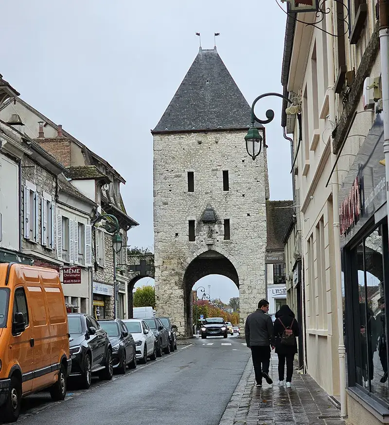 Historic old entrance gate in Moret-Loing-et-Orvanne, showcasing the town’s architecture