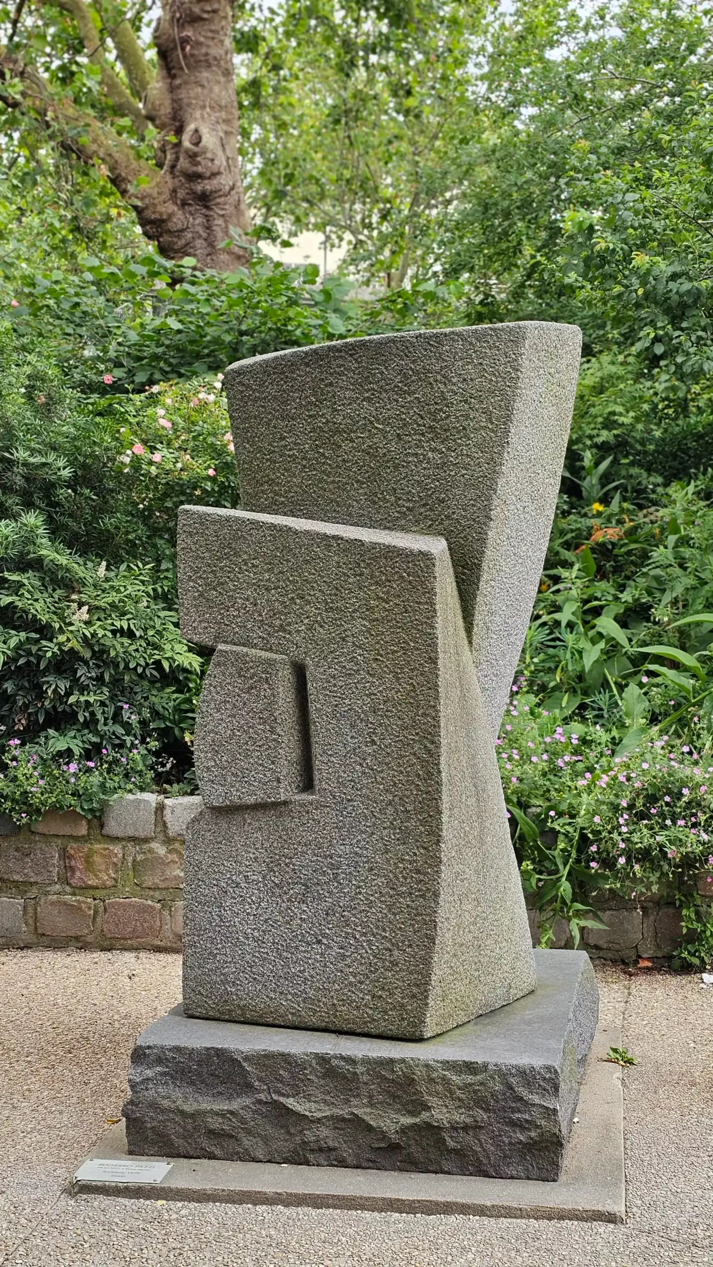 Tino Rossi Garden / Outdoor Sculpture Museum